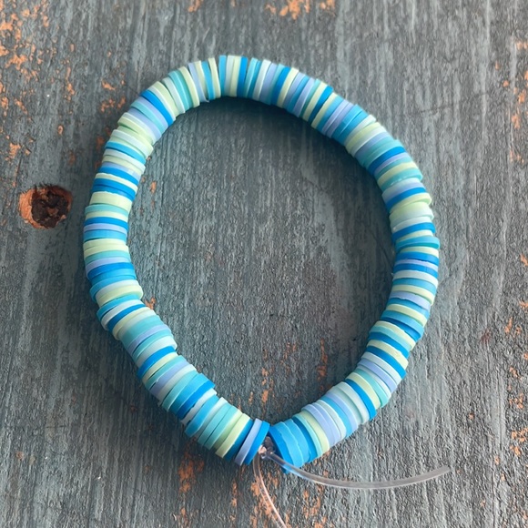 Clay bead bracelet - Picture 2 of 3